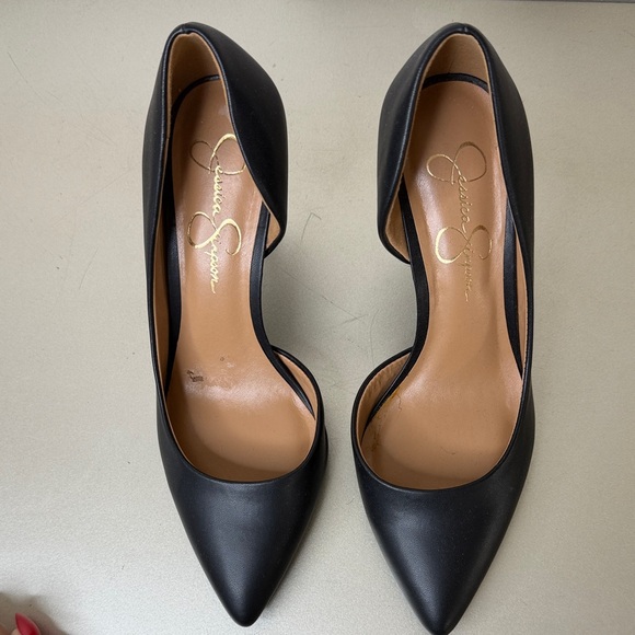 Jessica Simpson Classic Black Heels Size 8M - Picture 7 of 13